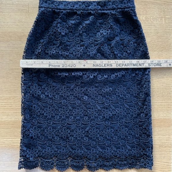 Uniqlo NAVY BLUE LACE Knee Length PENCIL SKIRT Small - Picture 3 of 14